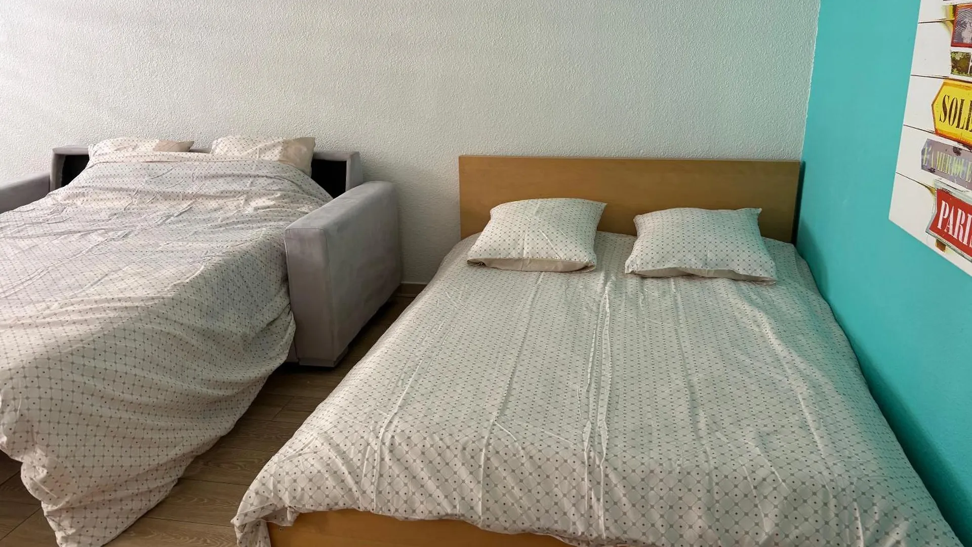 Centre Golfe Juan Plage Et Transports A Pied, 5 Min Cannes Vallauris 0*,  France