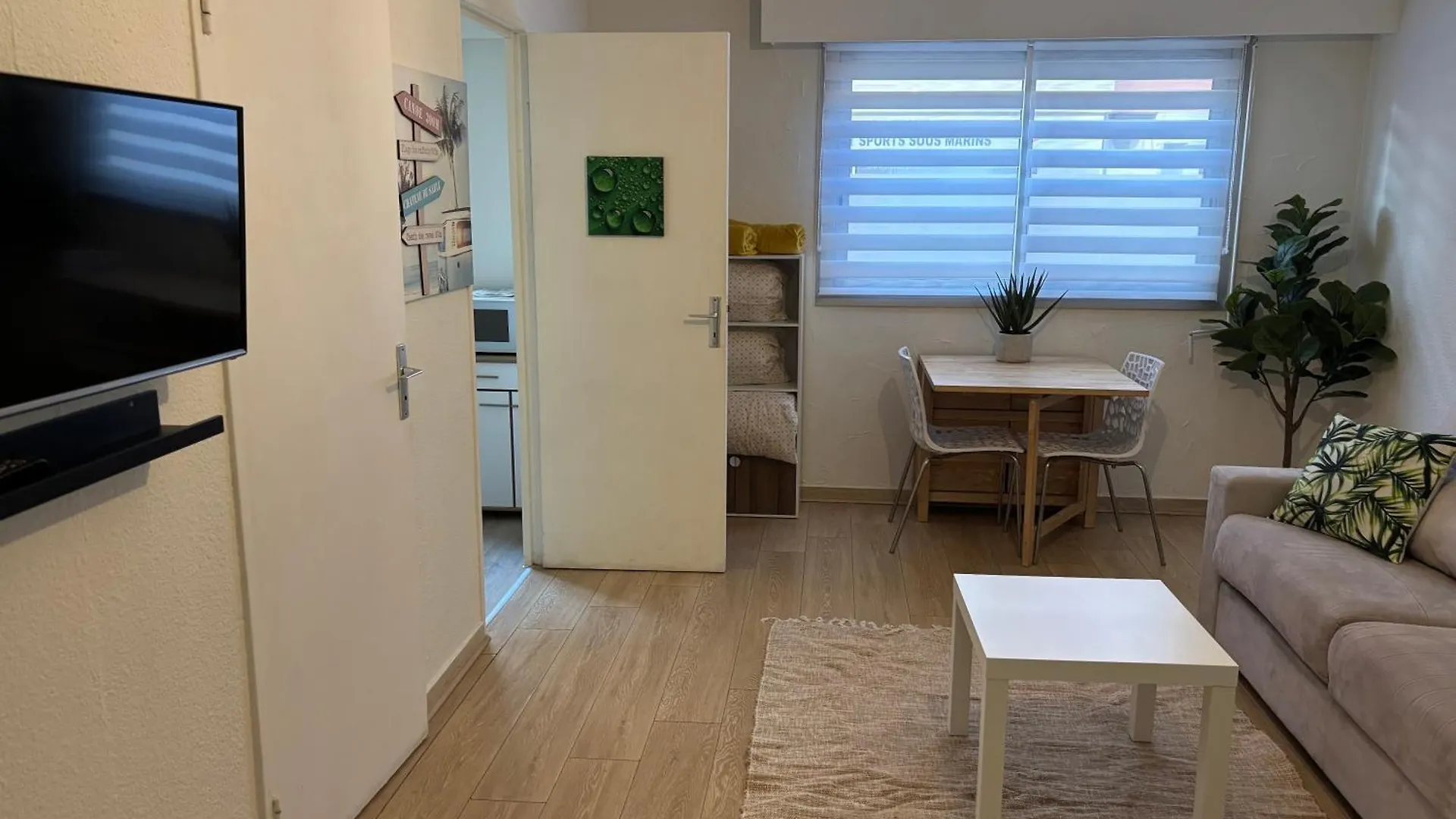 Centre Golfe Juan Plage Et Transports A Pied, 5 Min Cannes Vallauris